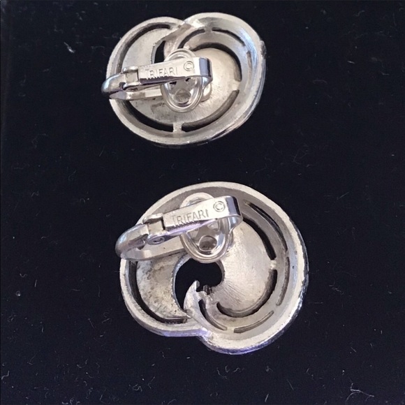 1955-69 Crown TRIFARI C Comet Swirl Brooch And Clip-Ons - Picture 13 of 16